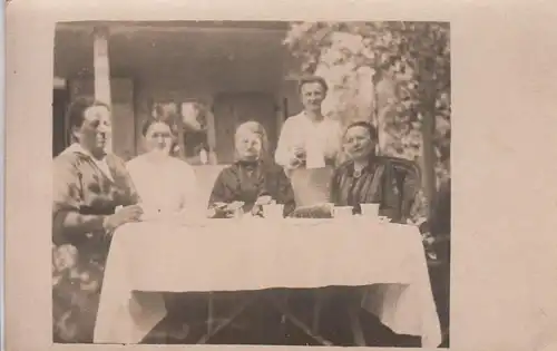 (F4212) Orig. Foto Damen am Tisch beim Kaffeekränzchen, 1920er