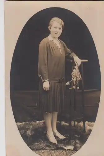 (F4167) Orig. Foto Porträt junge Frau i. Fotostudio, vor 1945