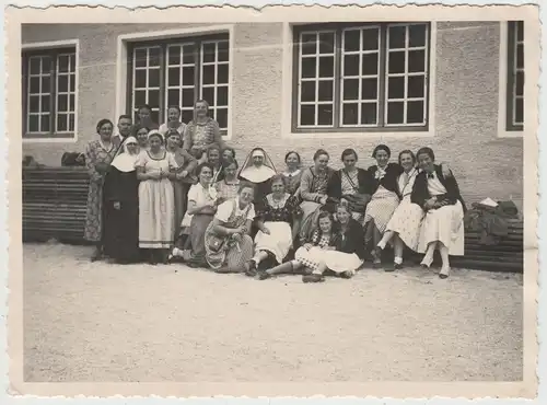 (F3928) Orig. Foto Personen a.d. Bootswerft Königssee, Ausflug Juli 1935