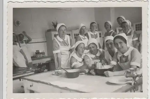 (F3917) Orig. Foto Frauen in der Küche einer Ausbildungsstätte 1935