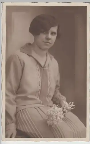 (F3682) Orig. Foto Kabinettfoto, junge Frau 1920er