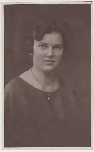 (F3681) Orig. Foto Kabinettfoto, junge Frau 1920er