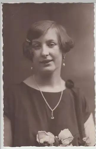 (F3658) Orig. Foto Kabinettfoto, junge Frau, Fotograf Glauchau, 1920er