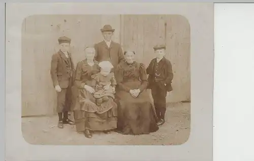 (F3545) Orig. Foto Personengruppe, ältere Damen, ein Herr und Kinder, vor 1920