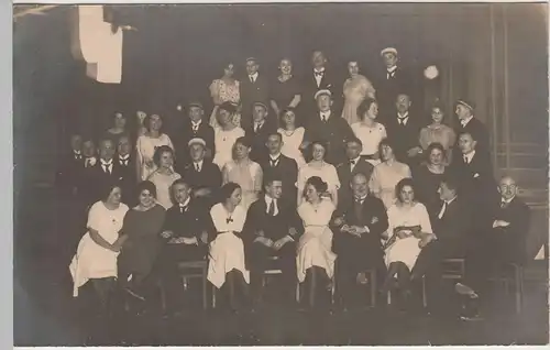 (F3537) Orig. Foto Gruppenfoto mit Studenten im Saal, 1920/30er