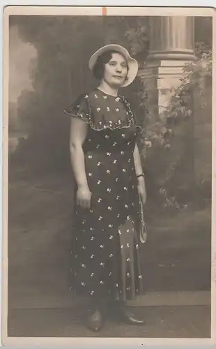 (F3361) Orig. Foto Porträt junge Frau m. Kleid u. Hut, Kabinettfoto