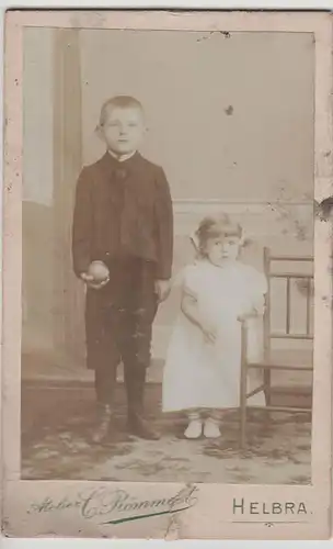 (F3297) Orig. Kabinettfoto  2 Kinder, Helbra um 1910