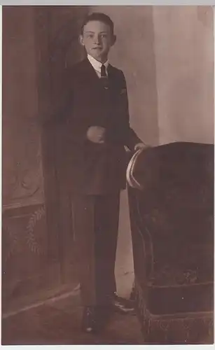 (F3108) Orig. Foto Junge, junger Mann im Anzug, Kabinettfoto 1920er