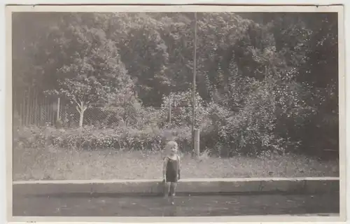 (F30788) Orig. Foto Wernigerode, Kind Klaus in Waldmühle 1930