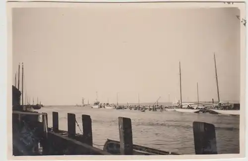 (F30779) Orig. Foto Warnemünde, Partie am Hafen 1929