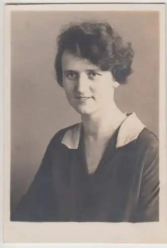 (F30717) Orig. Foto Porträt junge Frau 1920/30er