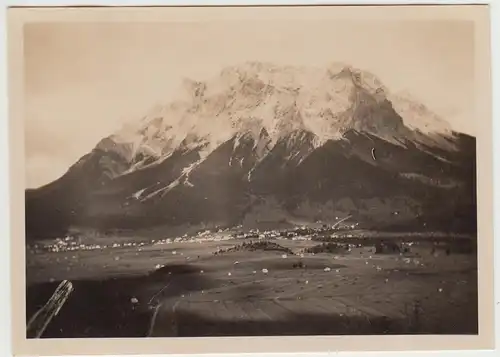 (F30600) Orig. Foto Ehrwald mit Zugspitze 1931