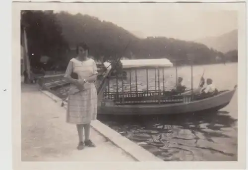 (F30549) Orig. Foto Bled, Frau vor Boot am Veldeser See 1930