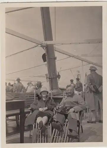 (F30499) Orig. Foto Personen auf Schiff >Roland< 1929