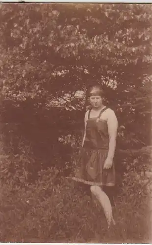 (F30463) Orig. Foto junge Frau Erna im Luftbad Bühlau b. Dresden 1926