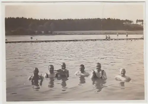 (F30425) Orig. Foto Hahnenklee, Personen im Waldbad 1930