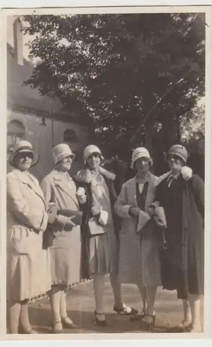 (F30332) Orig. Foto Damen im Freien 1930