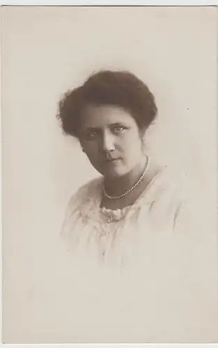 (F30061) Foto AK Porträt junge Frau Gretel, Berlin Adlershof 1918