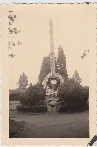 (F29956) Orig. Foto Wilhelmshafen, Heldendenkmal 1930er