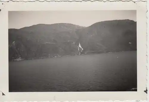 (F29933) Orig. Foto Fjord in Norwegen, Blick vom Dampfer 1930er