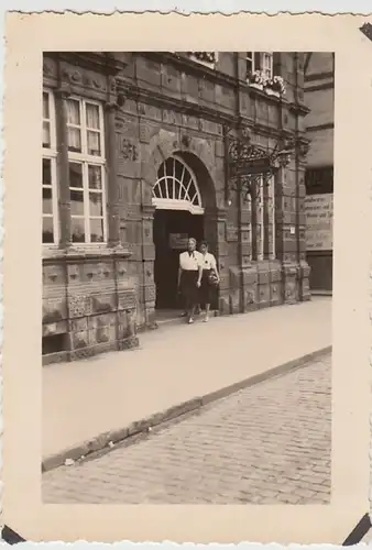 (F29831) Orig. Foto Hameln, Frauen vor dem Rattenfängerhaus 11.6.1939