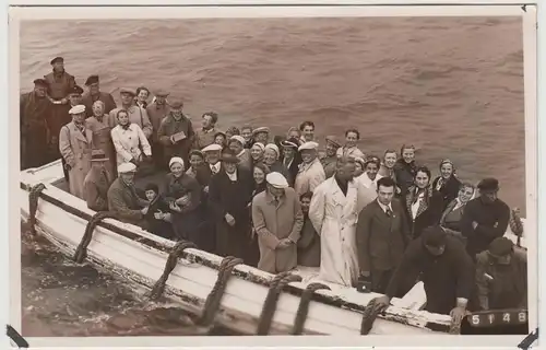 (F29798) Orig. Foto Personen im Boot, Fahrt nach Helgoland, 5.9.1938