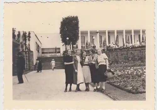 (F29730) Orig. Foto Reichsgartenschau Essen 1938, junge Frauen
