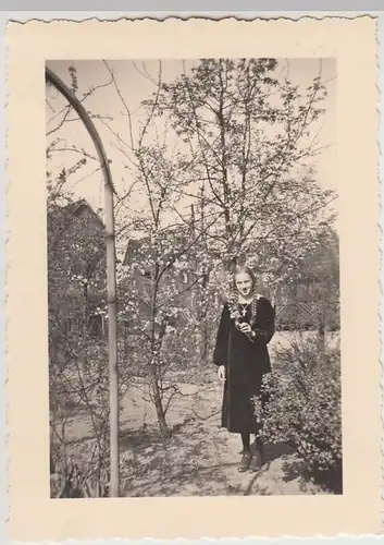 (F29717) Orig. Foto Buer, Mädchen im Garten in der Springestraße 35, 1936