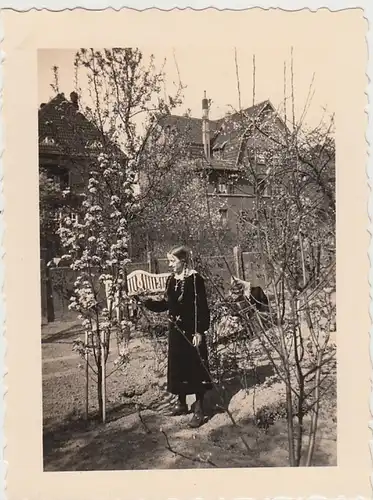 (F29673) Orig. Foto Buer, Mädchen im Garten Springestraße 35, 1936