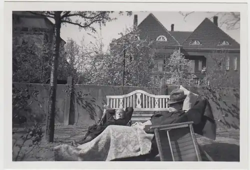 (F29671) Orig. Foto Buer, Personen im Garten Springestraße 35, 1936