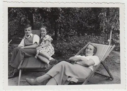 (F29661) Orig. Foto Personen im Liegestuhl im Garten, Buer Springestraße 35,1935