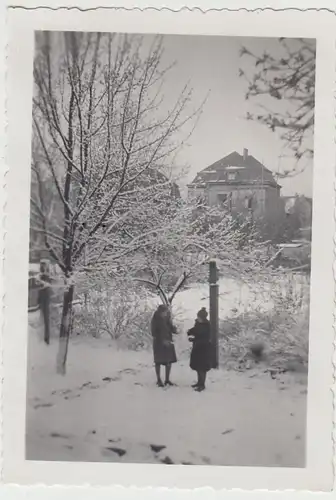 (F29589) Orig. Foto Personen im Garten in Buer, Springestraße 35, 1935