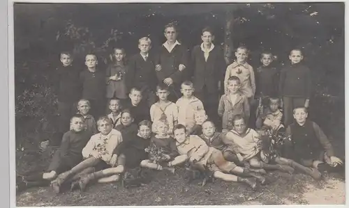 (F29463) Orig. Foto Schulklasse Jungs auf dem Heuberg 1919