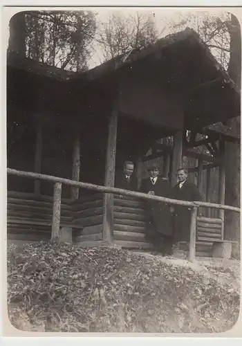 (F29371) Orig. Foto Heidelberg, Personen an Hütte a.d. Engelwiese 1930