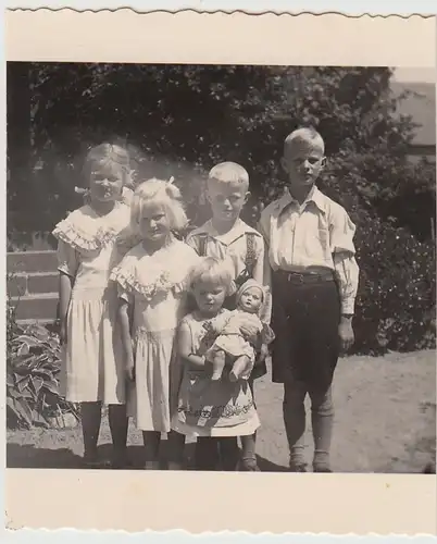 (F29196) Orig. Foto Kinder, Geschwister vor dem Wohnhaus 1934