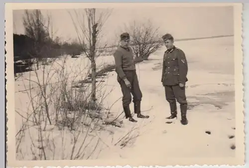 (F28912) Orig. Foto deutsche Soldfaten im Winter im Freien 1930er