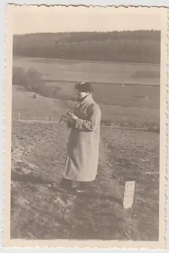 (F28904) Orig. Foto Mann im Freien 1938