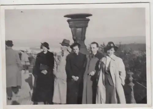 (F28759) Orig. Foto Personen am Niederwalddenkmal 1938