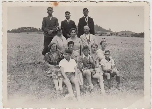 (F28469) Orig. Foto Personen im Freien, Ausflug 1933/34