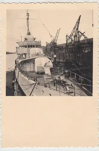 (F28424) Orig. Foto Hamburg, Militätschiff im Hafen 1935