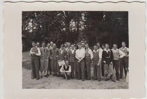 (F28376) Orig. Foto Fassberg Lün. Heide, junge Männer zum Vatertag 1936