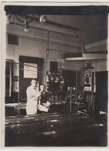 (F28292) Orig. Foto Realschule Schwenningen, Physikraum 1928