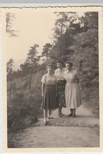 (F28255) Orig. Foto Damen, Wanderung bei Heidelberg 1956