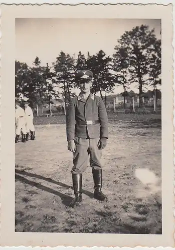 (F27810) Orig. Foto deutscher Soldat im Freien 1937