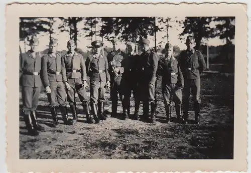(F27805) Orig. Foto deutsche Soldaten, Gruppenbild im Freien 1937