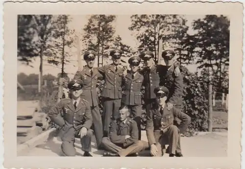 (F27800) Orig. Foto deutsche Soldaten, Gruppenbild im Freien 1937