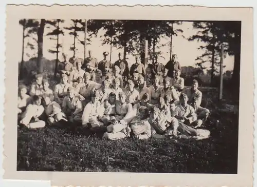 (F27798) Orig. Foto deutsche Soldaten, Gruppenbild im Freien 1937