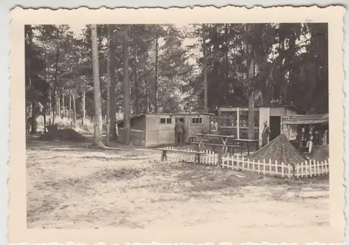 (F27777) Orig. Foto deutsche Militärstation im Wald 1940er