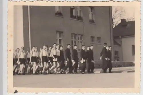 (F27664) Orig. Foto Frankfurt-Bonames, Soldaten in Sportkleidung in Kaserne 1938