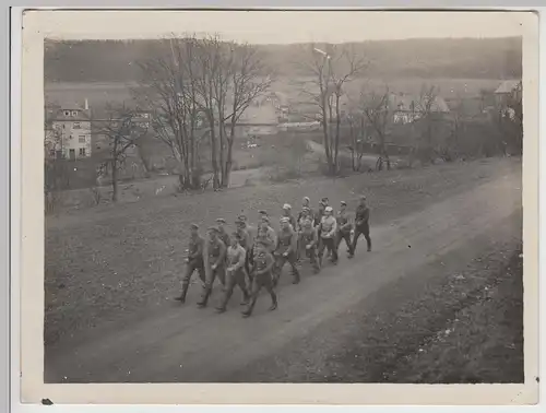 (F27640) Foto Soldaten marschieren in Marienberg, R.A.D. Abt. 4/250, 1934/35